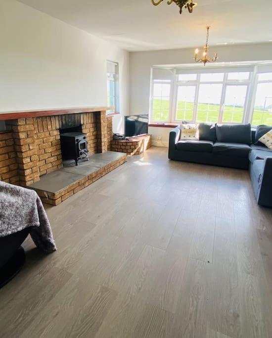 Valley Lodge 3 Bedroom Retreat In Craigantlet Hills Belfast Exterior photo